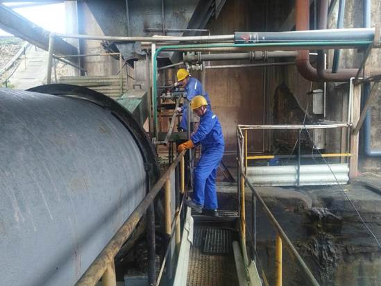 Breaking through difficulties to promote production and improve quality